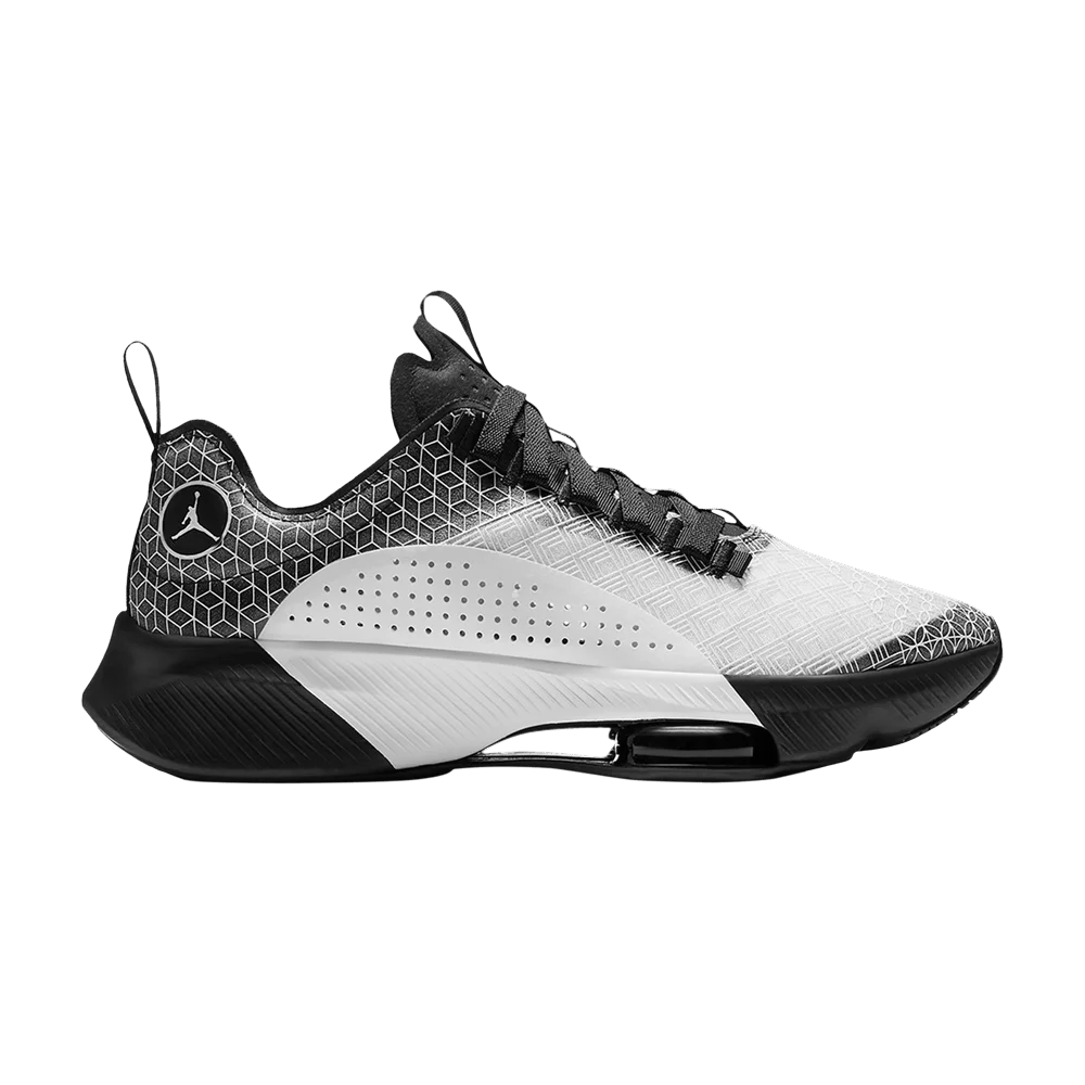 Krossovki-Air-Jordan-Air-Zoom-Renegade-Black-White