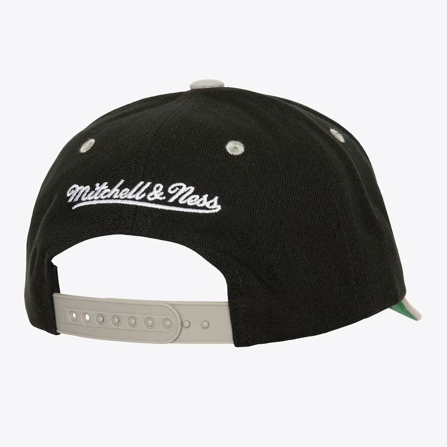 Бейсболка Mitchell & Ness Black Los Angeles Kings Tailsweep 2.0 Pro Snapback Hat