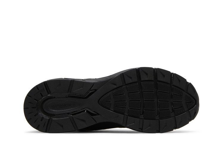 990v5-made-in-usa-triple-black-m990bh5_03