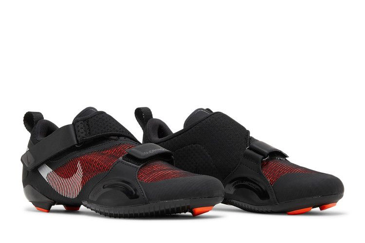 wmns-superrep-cycle-black-hyper-crimson-cj0775-008_07