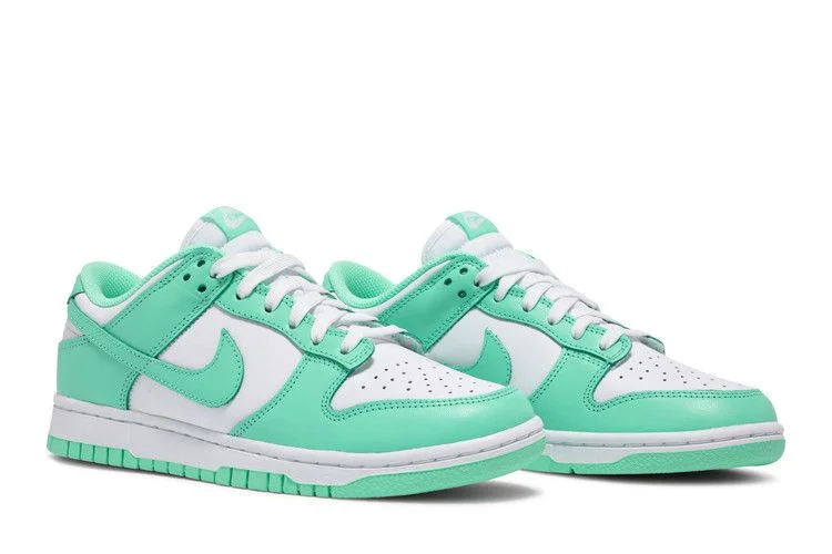 Krossovki-Nike-Wmns-Dunk-Low-Green-Glow-7
