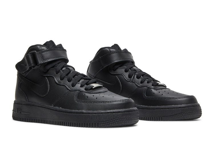 air-force-1-mid-le-gs-triple-black-dh2933-001_07