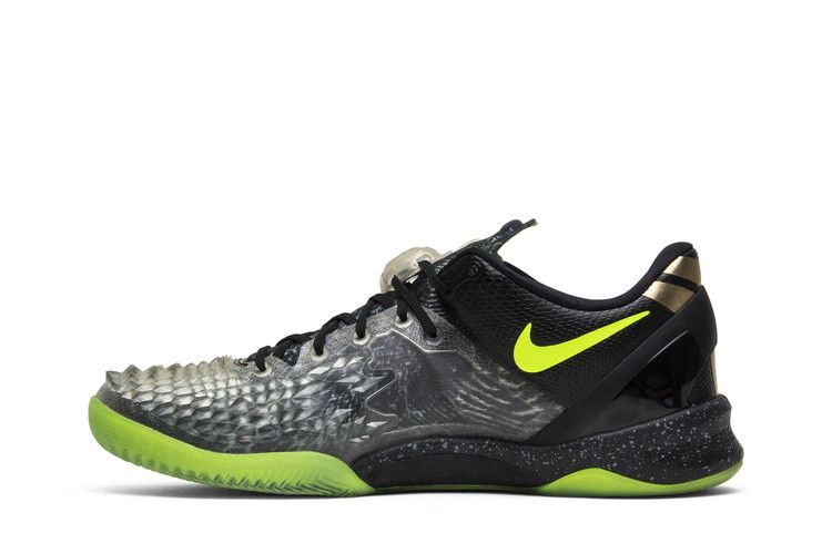 kobe-8-system-ss-christmas-639522-001_02