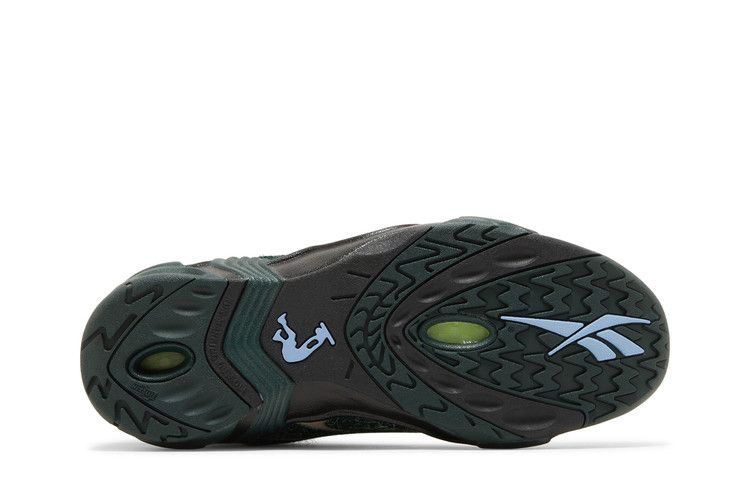 Кроссовки Brain Dead x Reebok Shaqnosis 'Dark Forest'