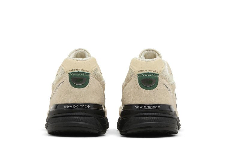 Кроссовки Teddy Santis x New Balance 990v4 Made in USA 'Macadamia Nut Black'