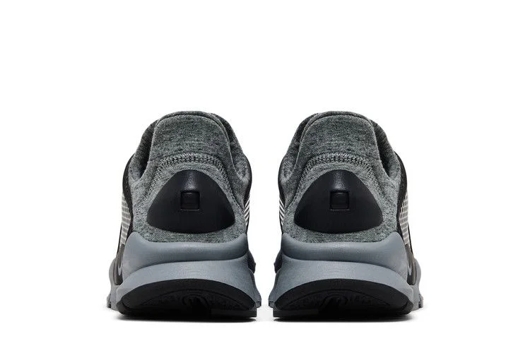 Кроссовки Nike Sock Dart Tech Fleece 'Black'