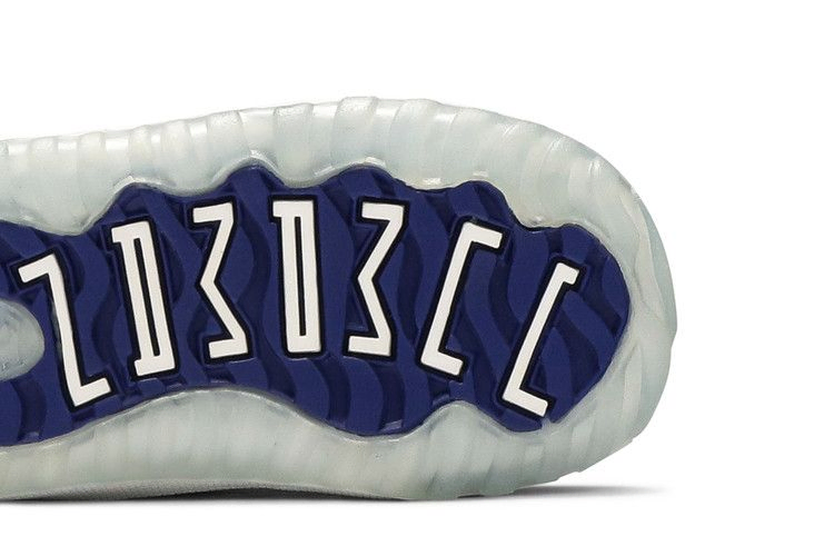 air-jordan-11-retro-td-space-jam-378040-003_04