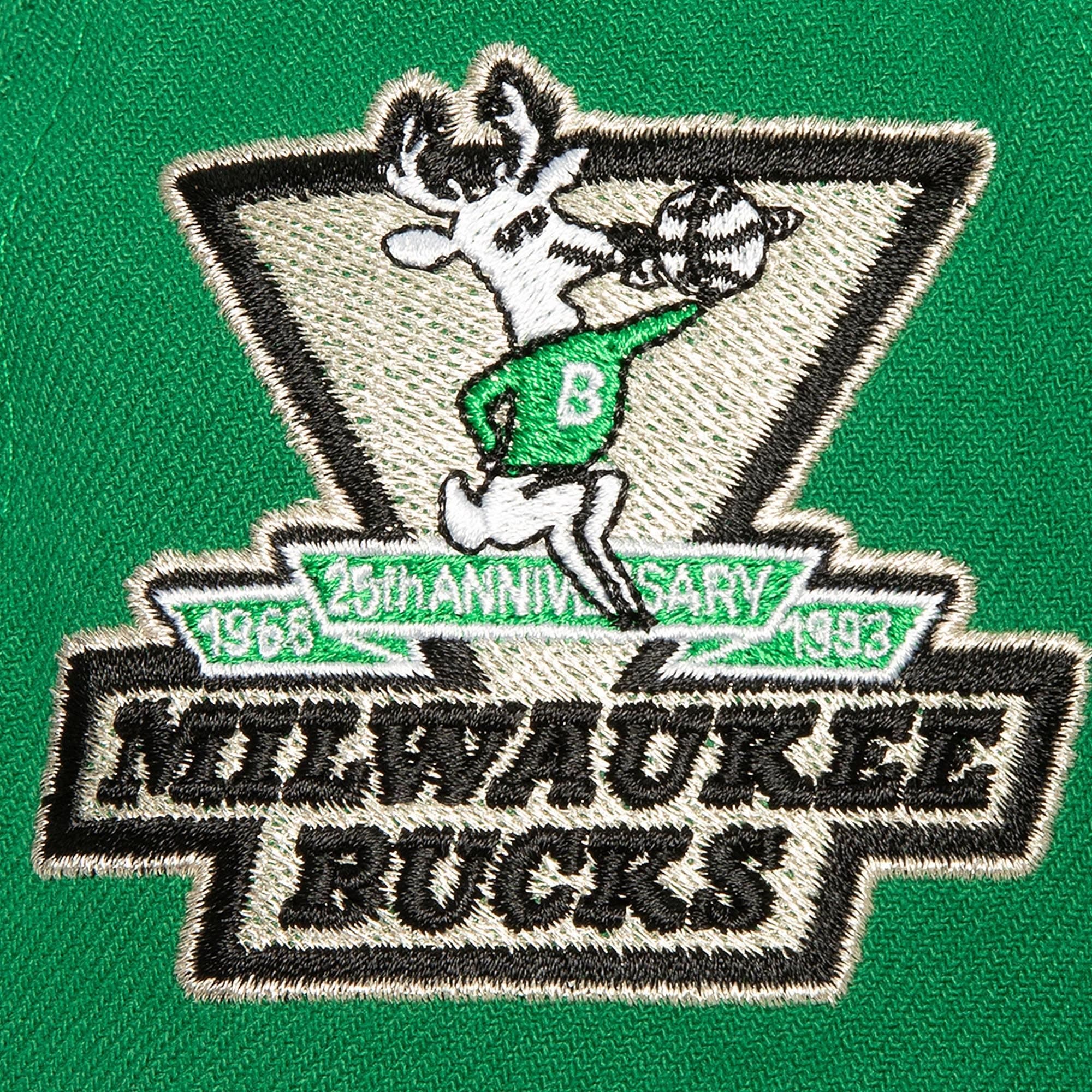 Бейсболка Mitchell & Ness Watch Me Shine Snapback HWC Milwaukee Bucks Hat