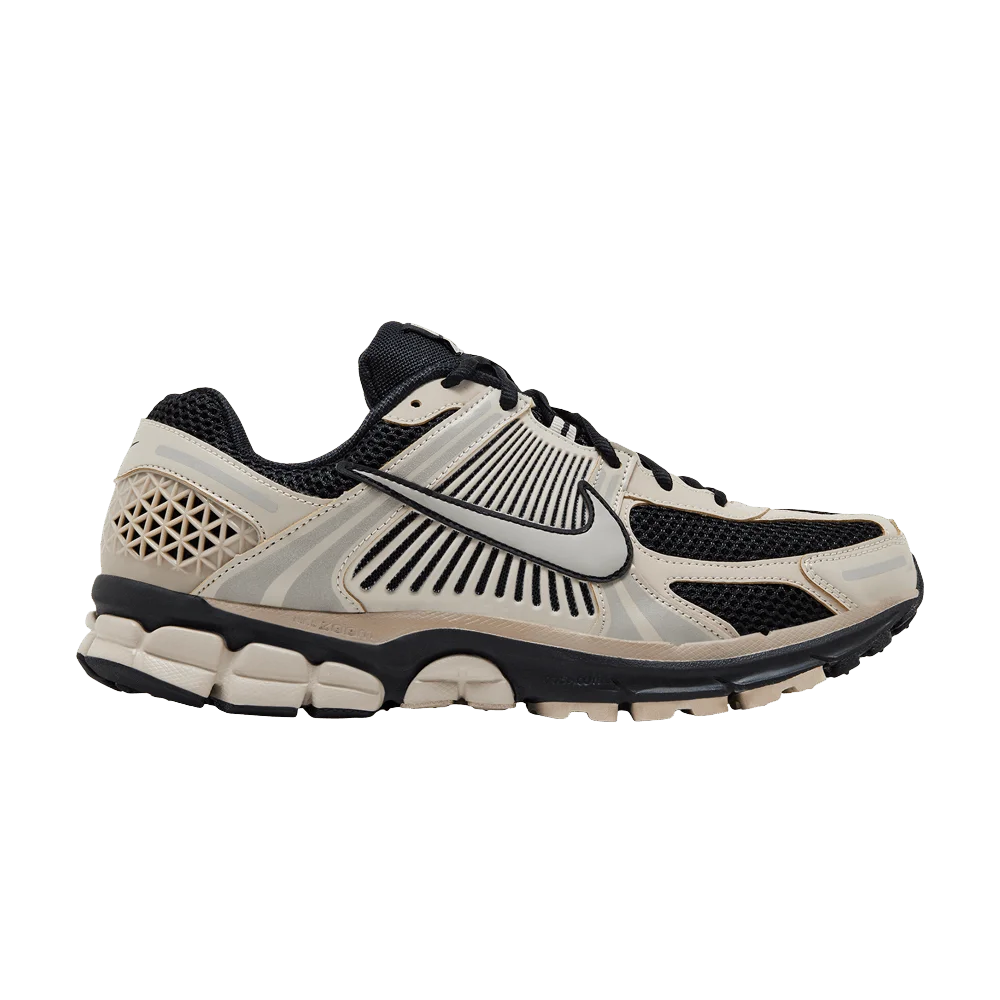 Krossovki-Nike-Air-Zoom-Vomero-5-Black-Cream