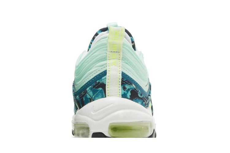 wmns-air-max-97-moth-camo-dx3366-300_06