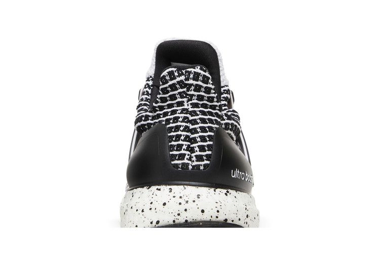 Кроссовки Adidas UltraBoost 5.0 DNA 'White Black'