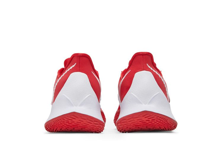 kyrie-low-3-tb-university-red-cw4147-603_05