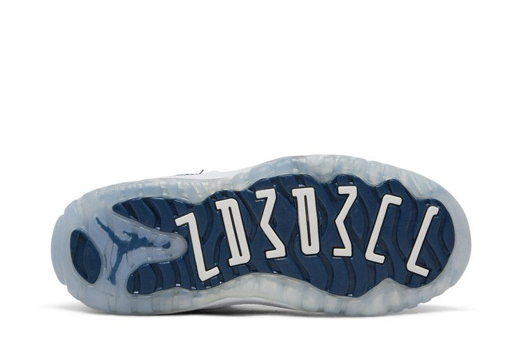 air-jordan-11-retro-low-ps-navy-snakeskin-2019-cd6848-102_03