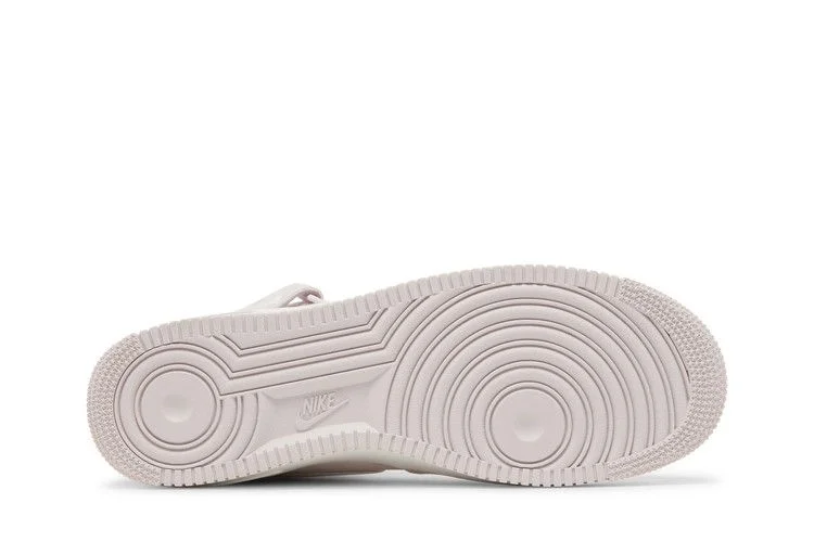 Krossovki-Nike-Air-Force-1-Mid-Venice-3