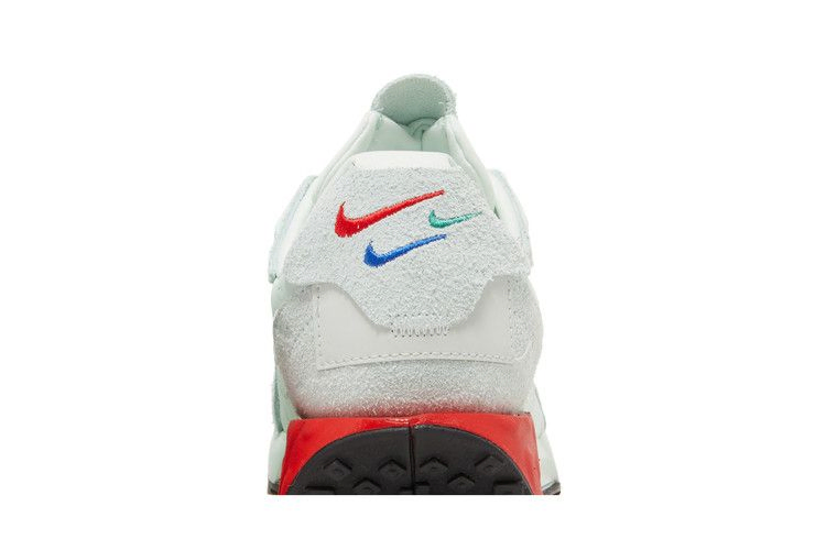 Кроссовки Nike Wmns Fontanka Waffle 'Barely Green University Red'