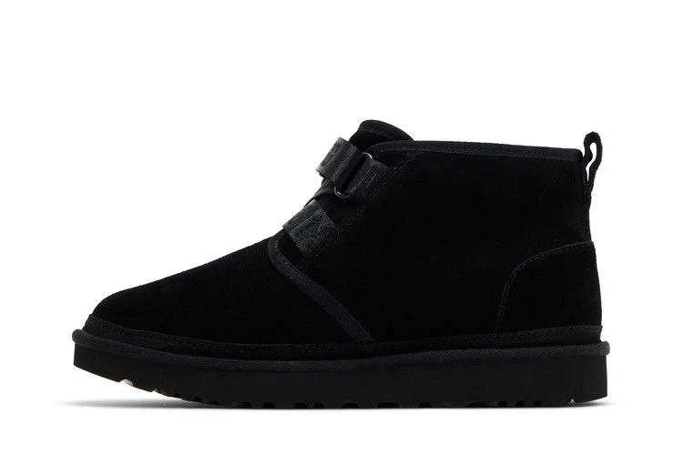 UGG-Neumel-Quickclick-Chukka-Black-2