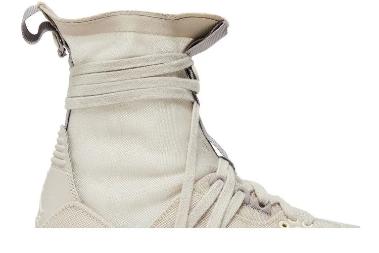Krossovki-Wmns-Air-Jordan-3-RTR-EXP-Lite-1