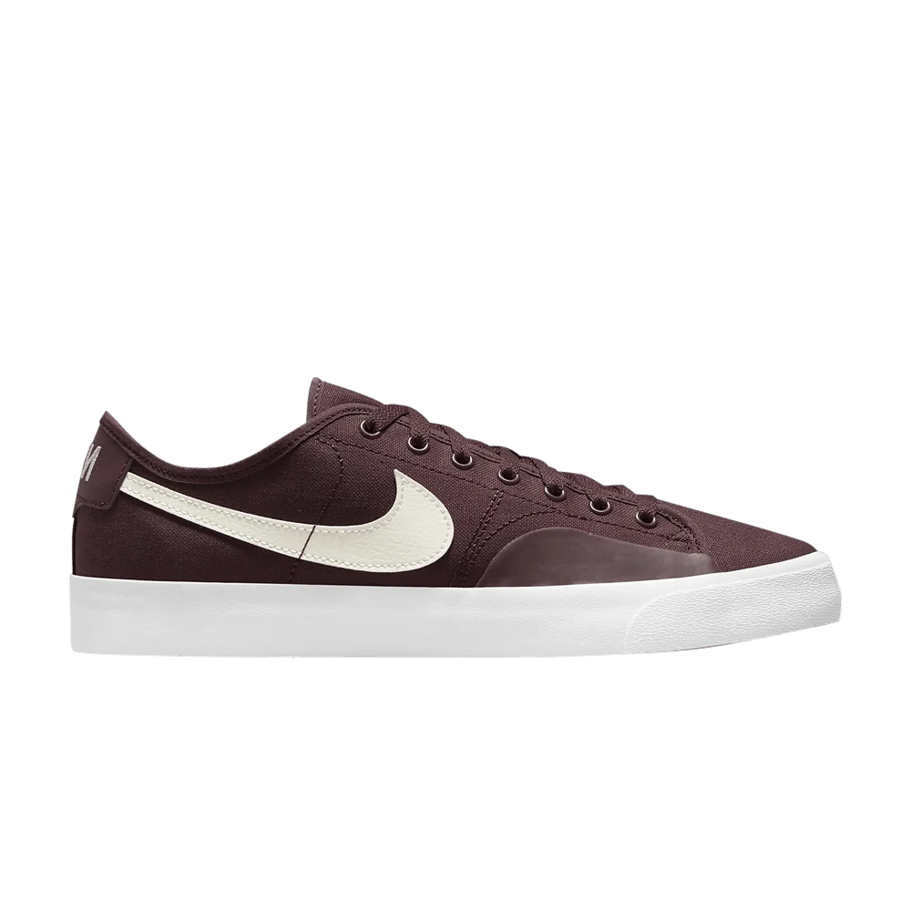 Krossovki-Nike-Blazer-Court-SB-Dark-Wine