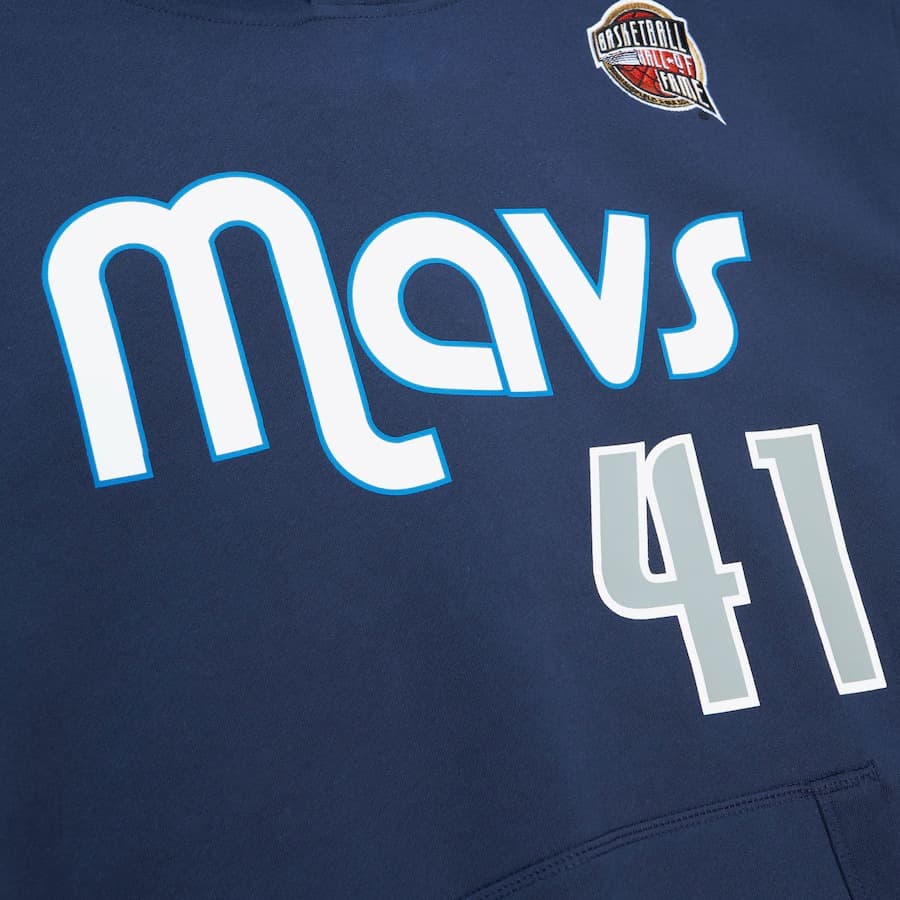 Худи Mitchell & Ness Dirk Nowitzki Navy Dallas Mavericks 2023 Naismith Basketball Hall Of Fame Name & Number Pullover Hoodie
