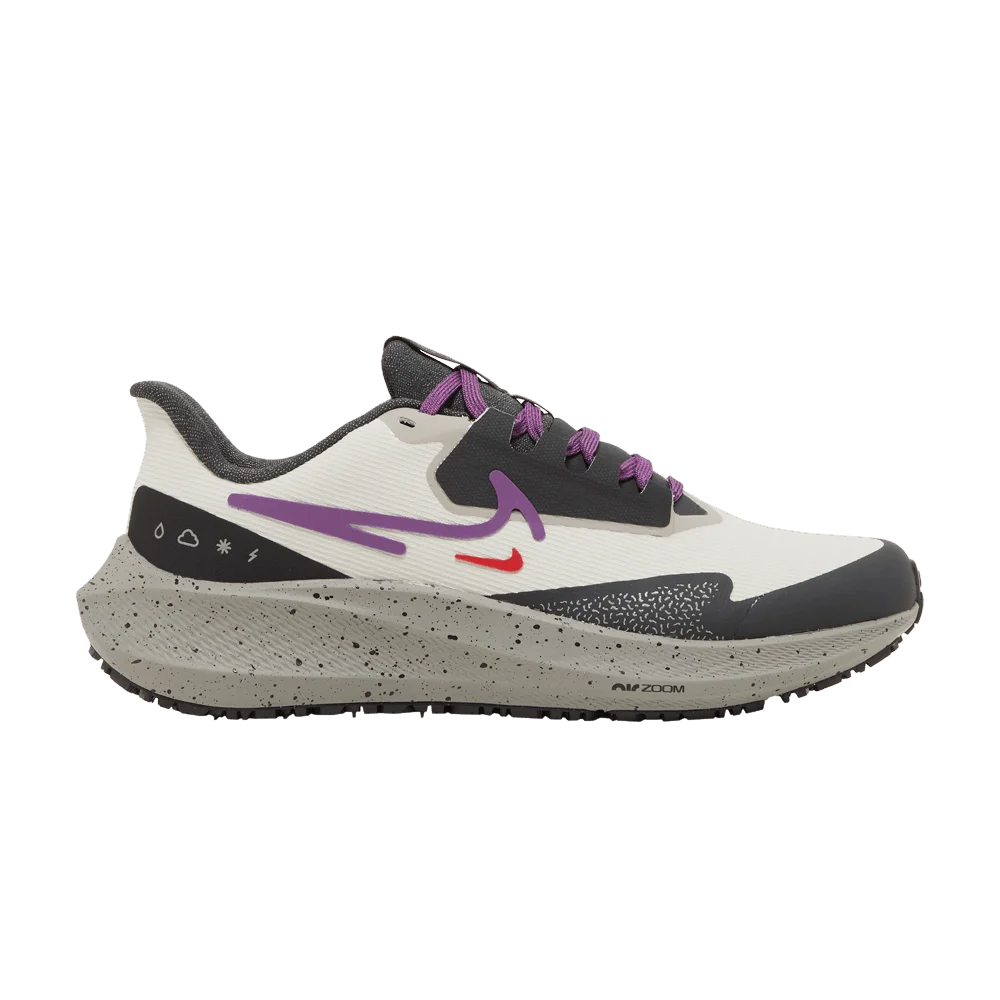 Krossovki-Nike-Wmns-Air-Zoom-Pegasus-39-Shield-Light-Bone-Vivid-Purple