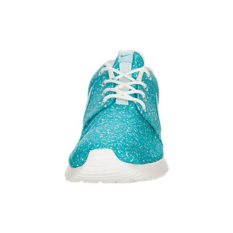 Krossovki-Nike-Wmns-Rosherun-1