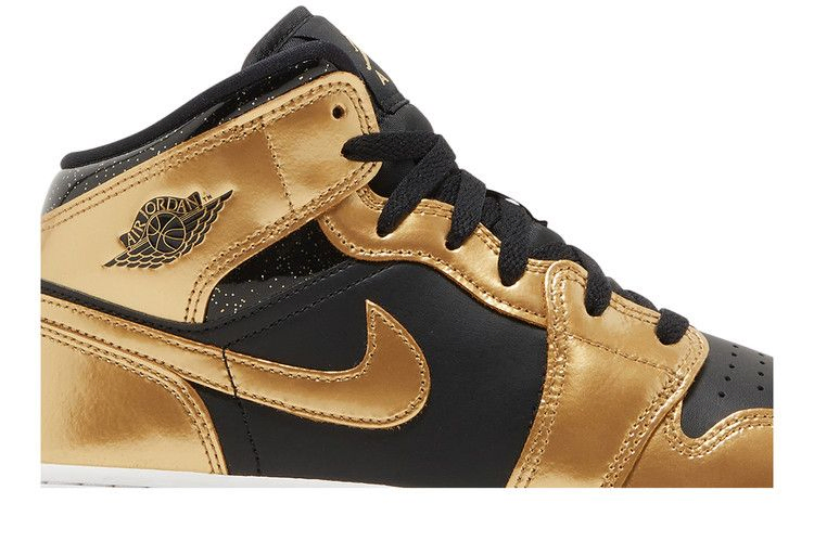 Кроссовки Air Jordan 1 Mid SE GS 'Metallic Gold Black'
