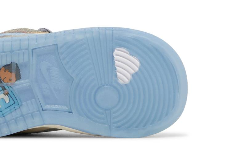crenshaw-skate-club-x-dunk-low-sb-td-fq8205-300_04