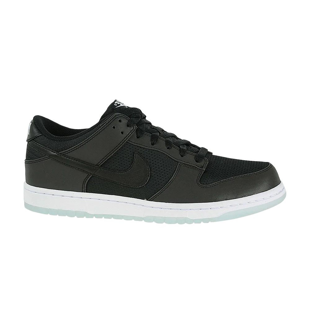 Krossovki-Nike-Dunk-Low-Supreme-Spark