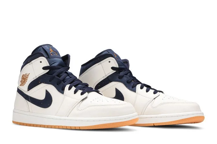 Krossovki-Air-Jordan-1-Mid-Jeter-7