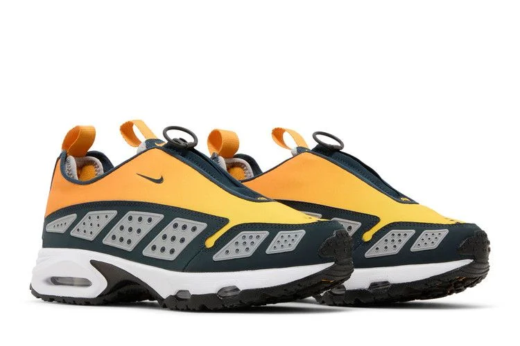 Krossovki-Nike-Wmns-Air-Sunder-Max-Canyon-Gold-7