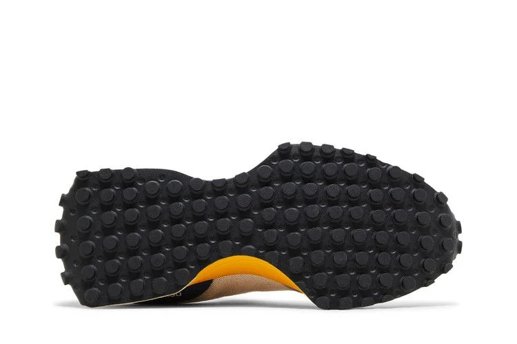 Krossovki-Dejounte-Murray-x-New-Balance-Wmns-327-Heat-Up-Orange-3