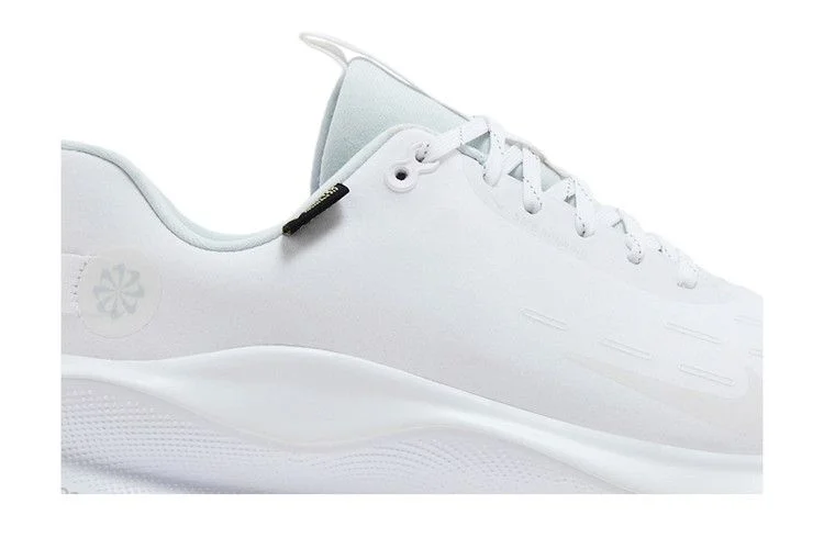 Krossovki-Nike-ReactX-Infinity-Run-4-GORE-TEX-Pure-Platinum-1