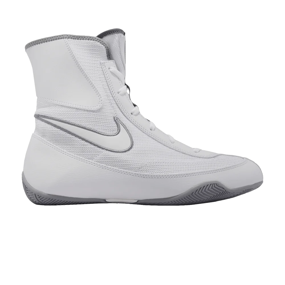 Krossovki-Nike-Machomai-White-Wolf-Grey