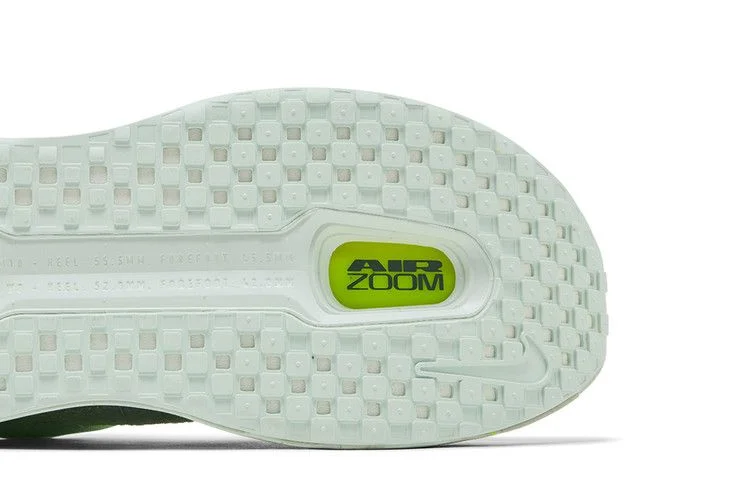 Krossovki-Nike-Vomero-Premium-Barely-Volt-4