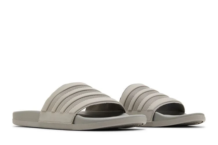 adidas-Adilette-Comfort-Slide-Charcoal-Solid-Grey-7