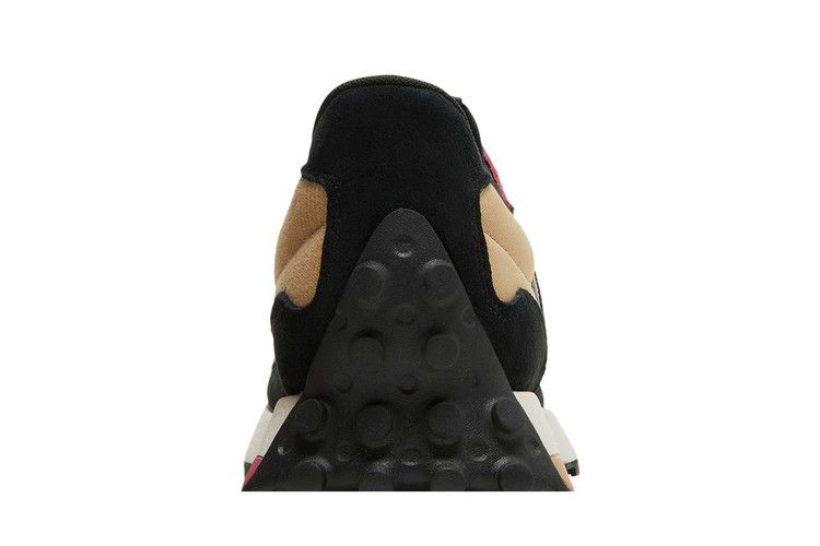 Кроссовки New Balance 327 'Chinese New Year - Black Workwear'