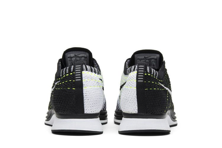 flyknit-rcer-526628-011_05