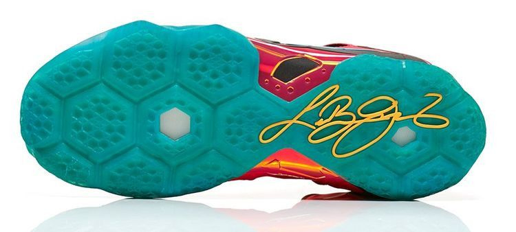 Кроссовки Nike LeBron 11 Elite 'Hero Pack'