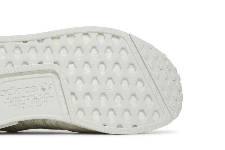Кроссовки adidas Wmns NMD_R1 'White Silver Metallic