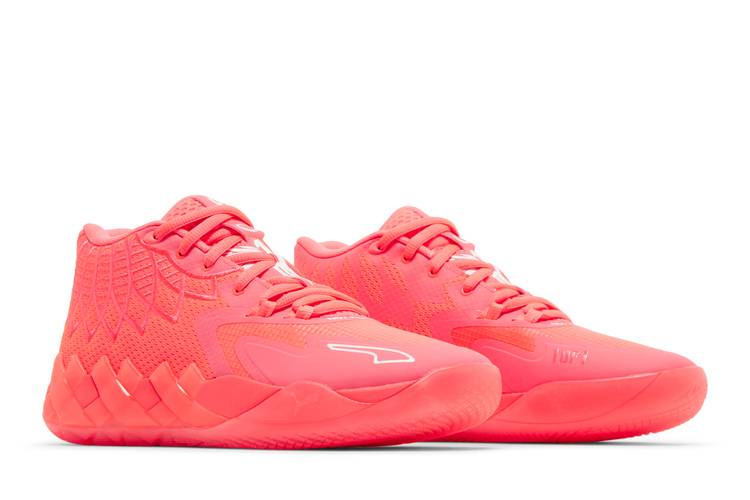 mb-01-breast-cancer-awareness-376848-01_07