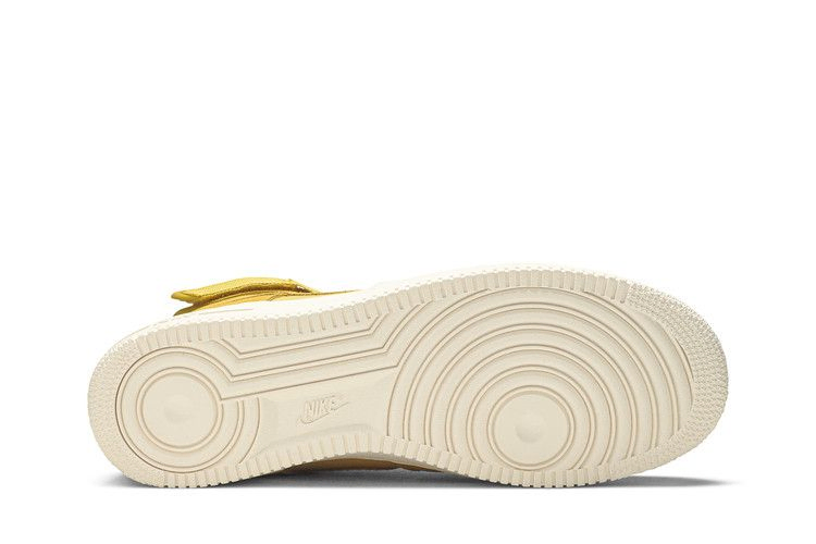 Кроссовки Nike Air Force 1 High Suede 'Yellow Ochre'