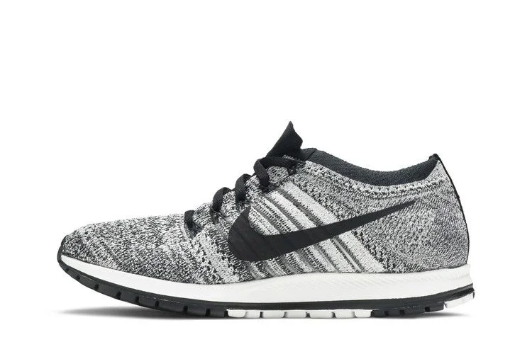 Кроссовки Nike Zoom Flyknit Streak 'Oreo'