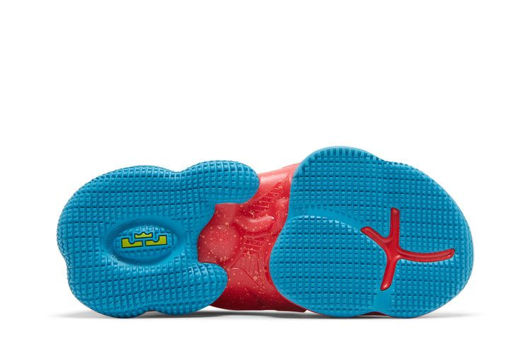 lebron-19-gs-king-s-crown-dd0418-600_03