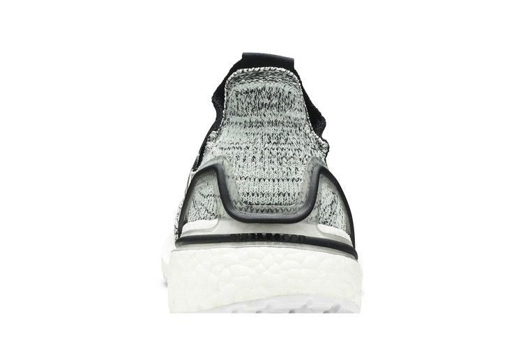 wmns-ultraboost-19-linen-green-g27484_06