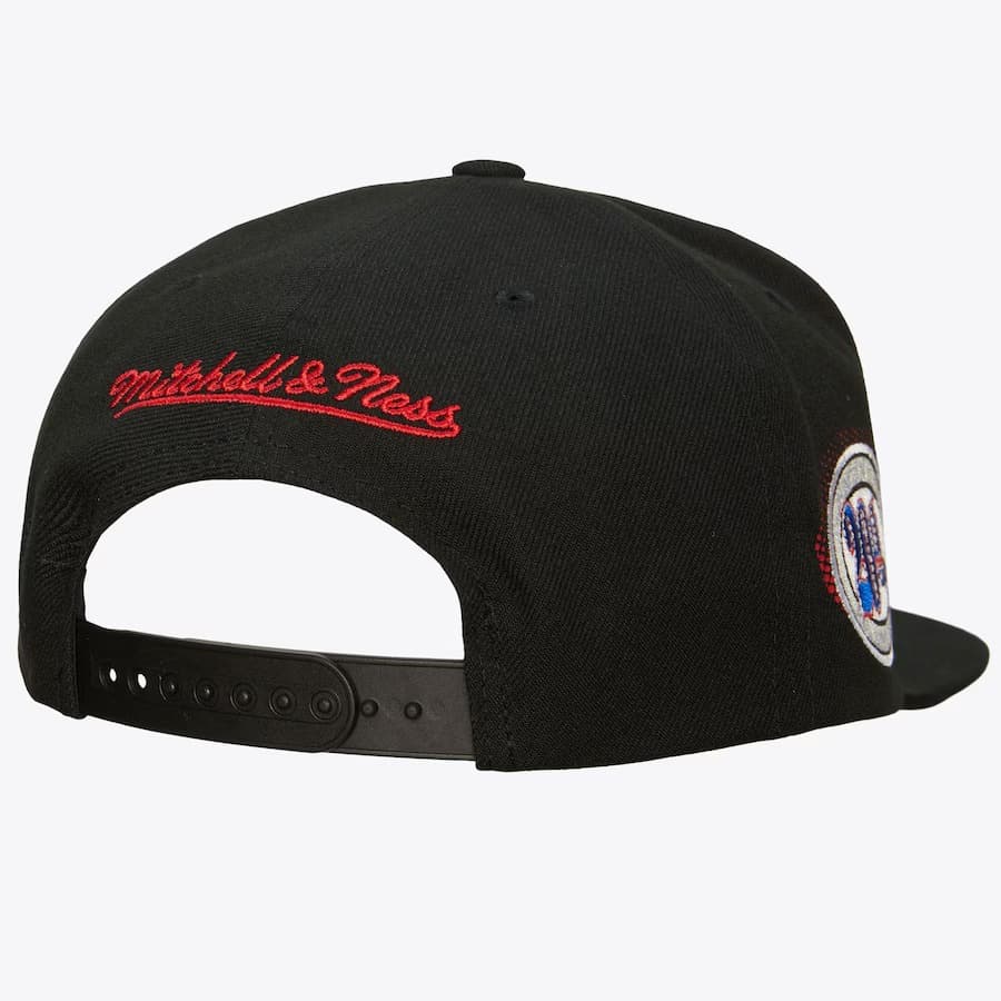 Бейсболка Mitchell & Ness Black Washington Capitals Big Face 7.0 Vintage Snapback Hat