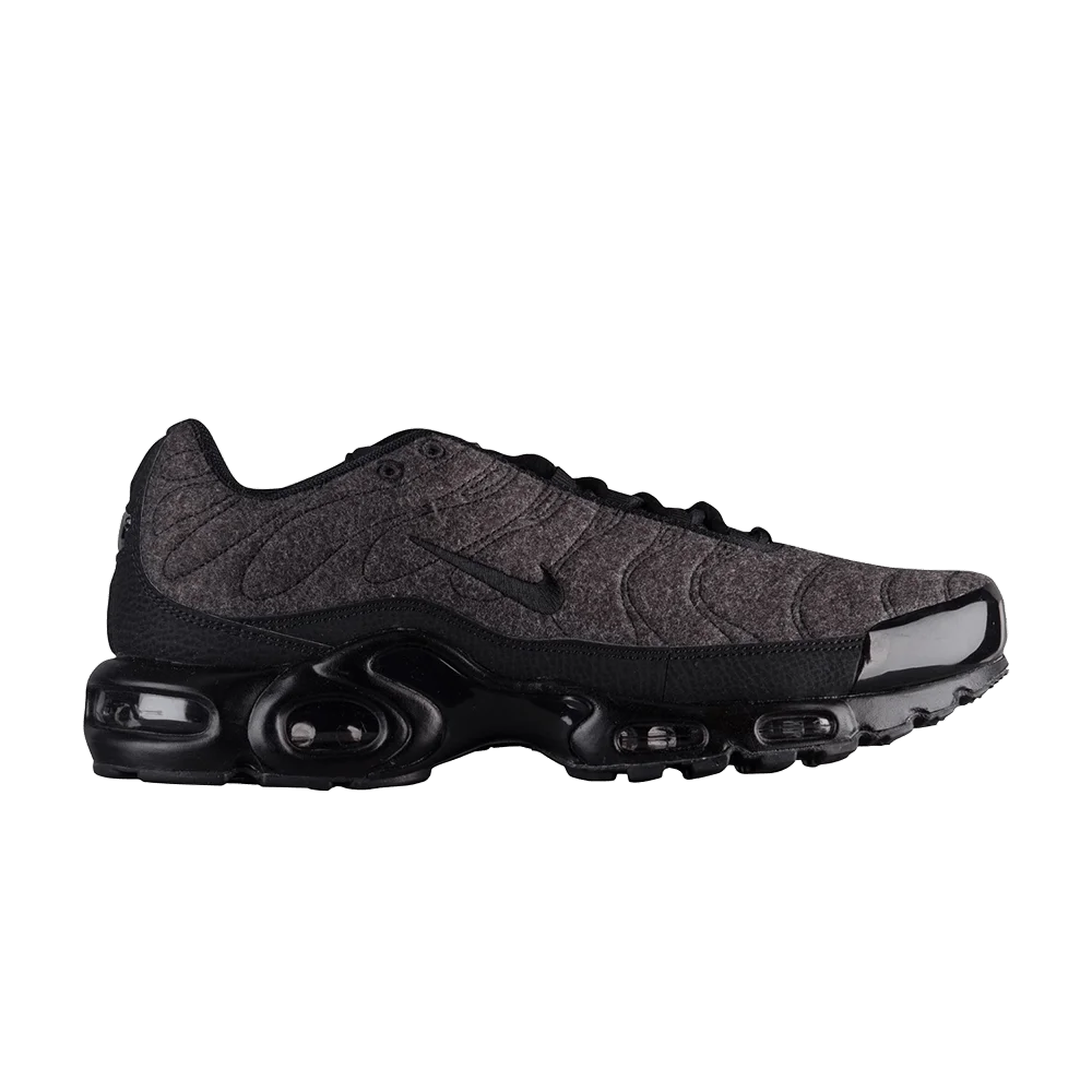 Krossovki-Nike-Air-Max-Plus-Quilted