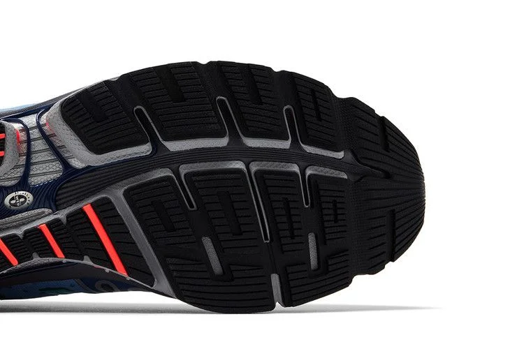 Krossovki-Action-Bronson-x-New-Balance-1890-Cyborg-Tears-4