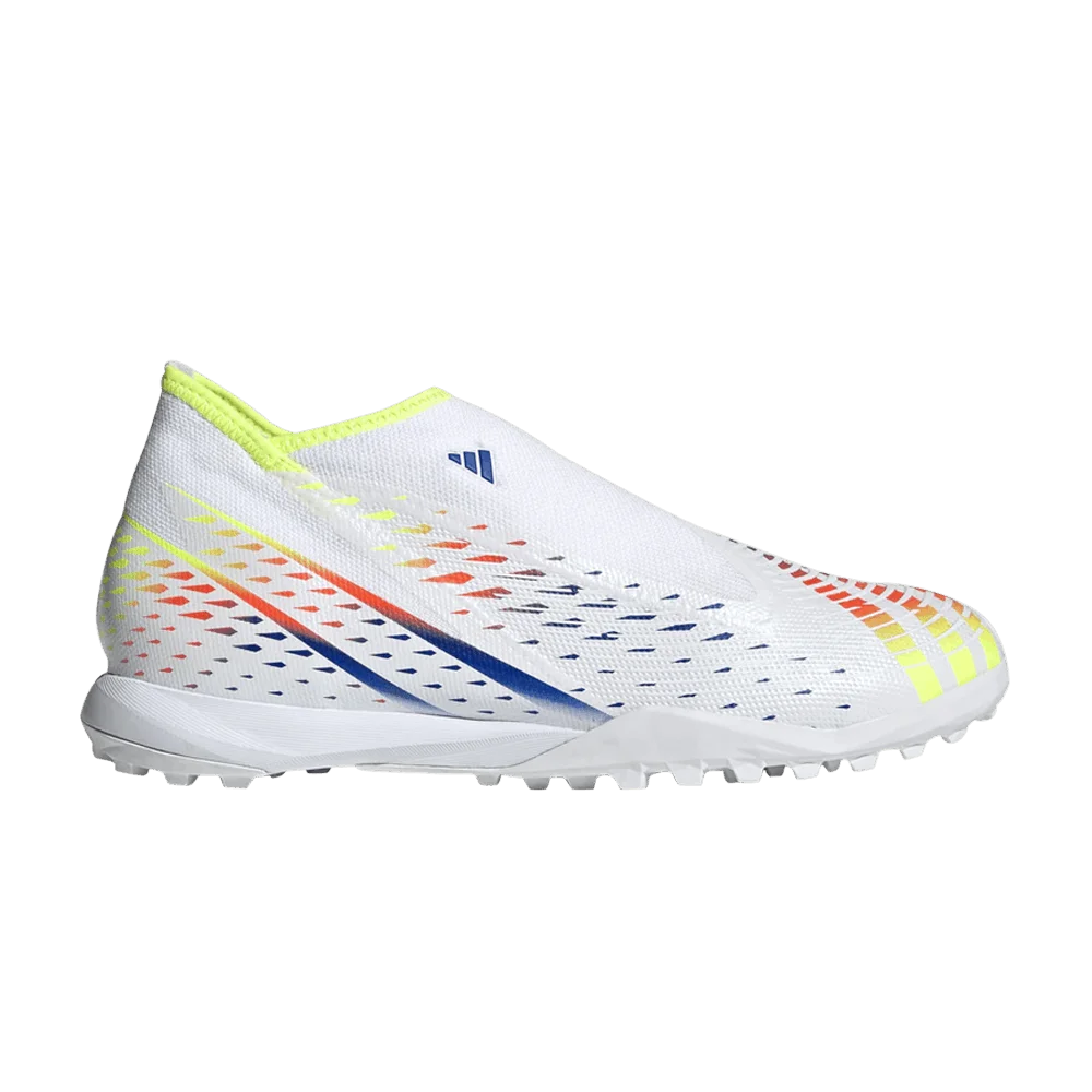 Krossovki-Adidas-Predator-Edge.3-Laceless-TF-Al-Rihla-Pack-White