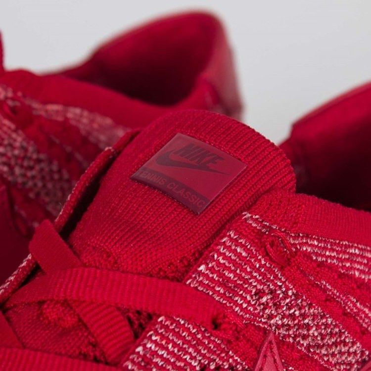 Кроссовки Nike Tennis Classic Ultra Flyknit