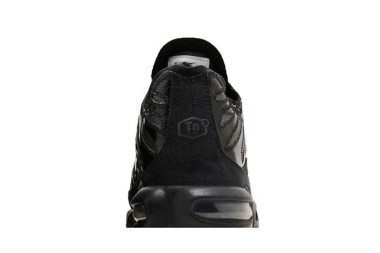 Кроссовки Nike Air Max Plus Deconstructed 'Triple Black'
